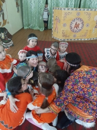 Ойе и Айя в гостях у "Каюмки"