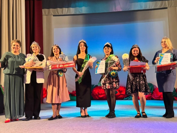 Женщина-Весна 2025